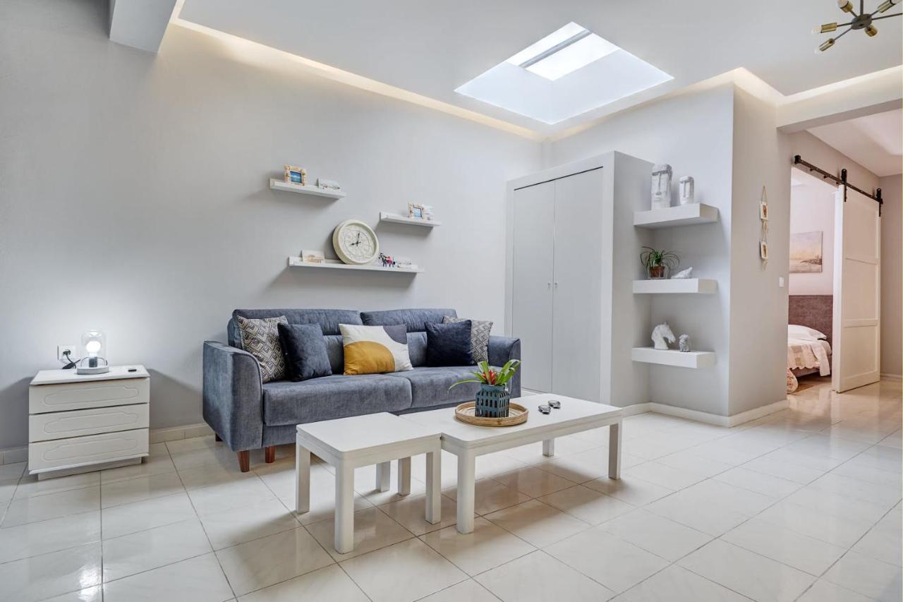 Old Town Luxury Velvet Apartment Rhodes City Εξωτερικό φωτογραφία
